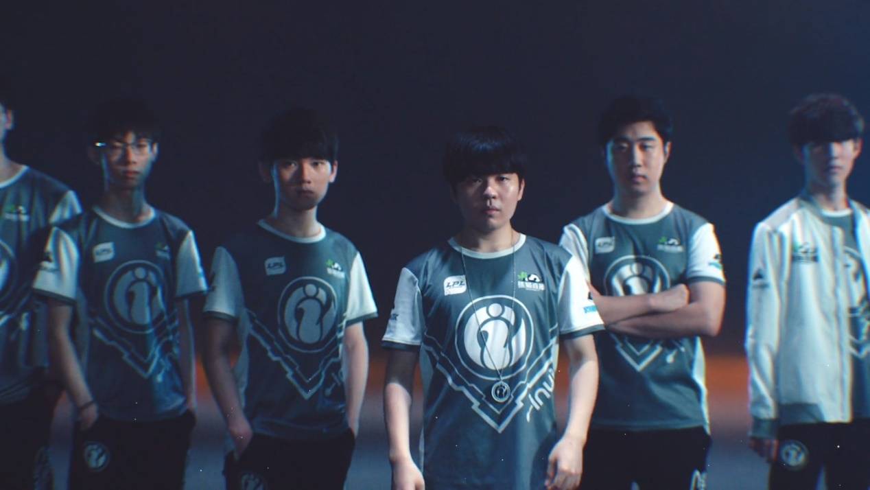 断崖式下滑 断崖式下滑