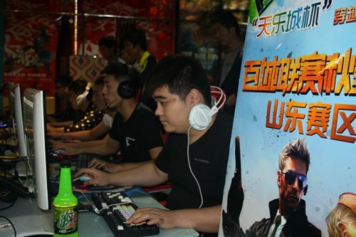 强化队员间 强化队员间