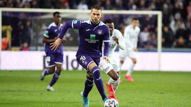 一场巨大的 一场巨大的